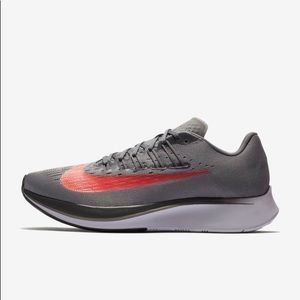 Nike zoom fly sneaker!